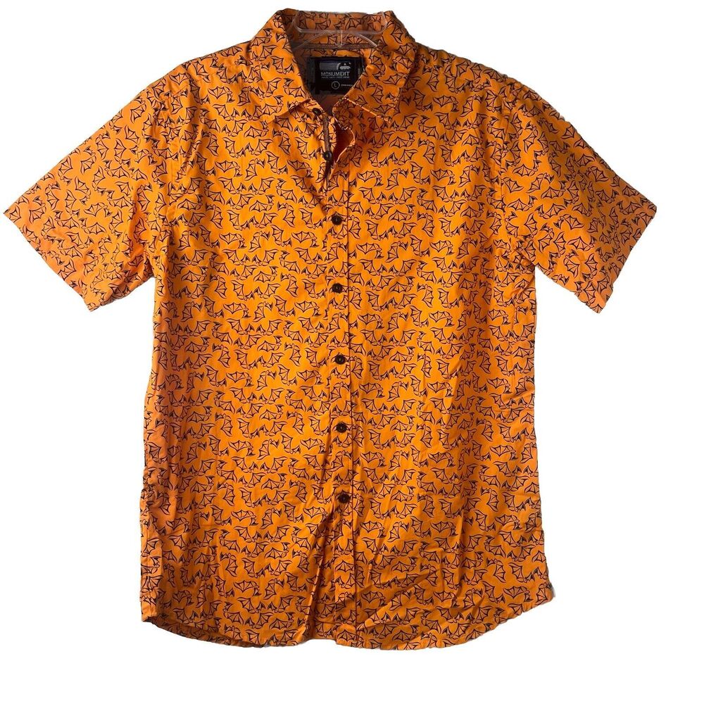 NWOT Halloween Graphic Button Down Bats Monument Cotton Size Large